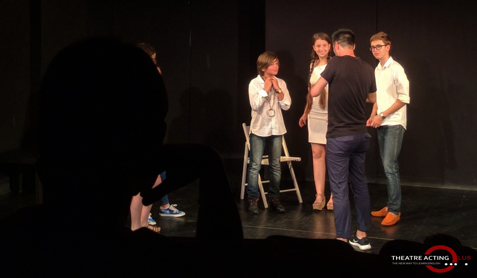 Câştigă o invitaţie dublă la spectacolul de teatru în engleză